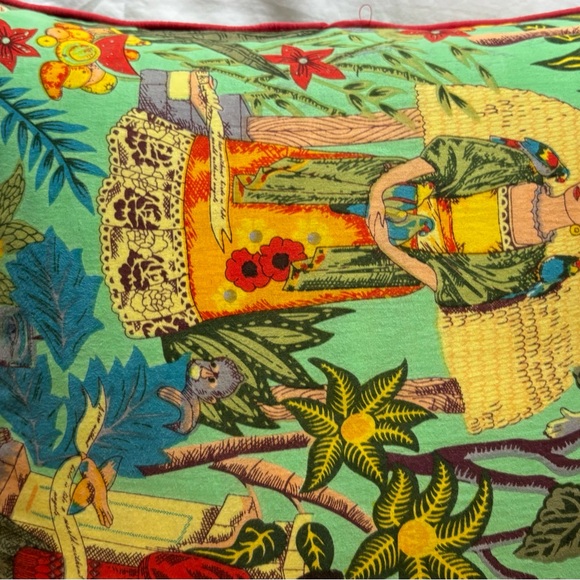 Frida Kahlo Pillow 20x20 feather down - Picture 2 of 4